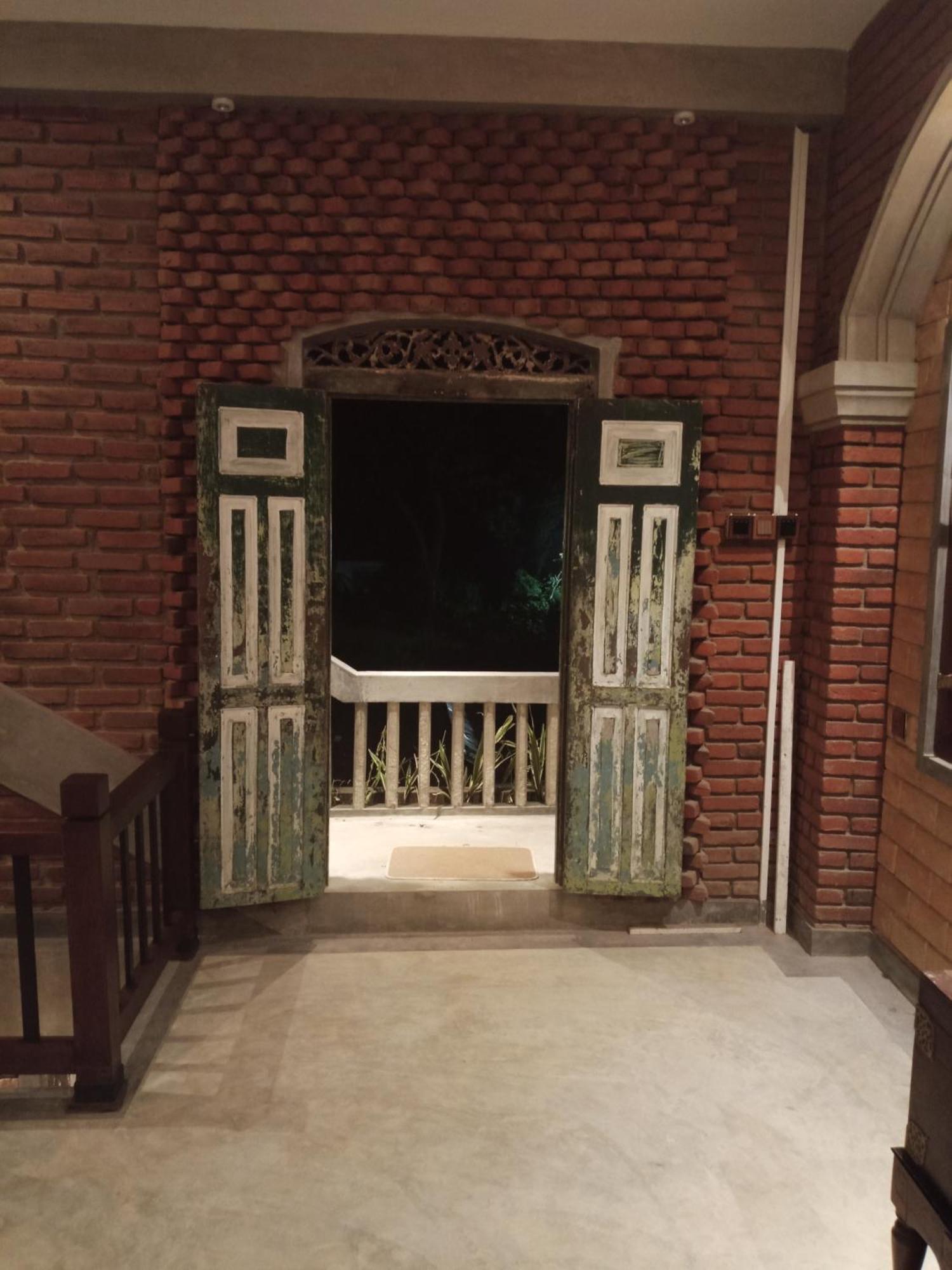 The Brick Wonder Otel Habaraduwa Central Dış mekan fotoğraf
